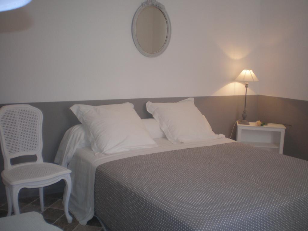 Combas  La Maison De Pape מראה חיצוני תמונה